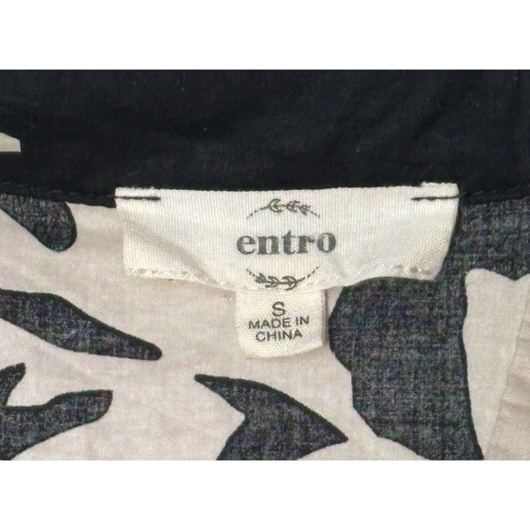 Entro Size S Ruffled V Neck 100% Cotton Black Cream Floral Blouse No Stretch - Picture 3 of 4